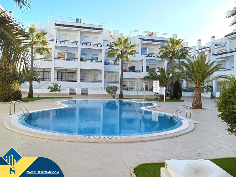 Foto f1dce9f4-1502-46cd-a406-92fc8b720b8f. Àtic amb aparcament piscina a La Veleta Torrevieja