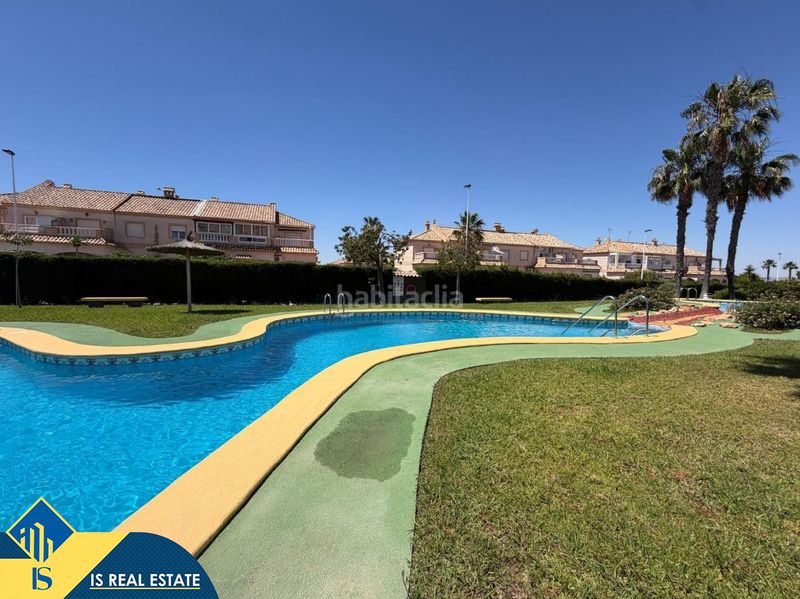 Foto cb9bf1db-1c30-4a17-bdeb-4cd8a8d4456e. Casa amb calefacció piscina a Aguas Nuevas Torrevieja