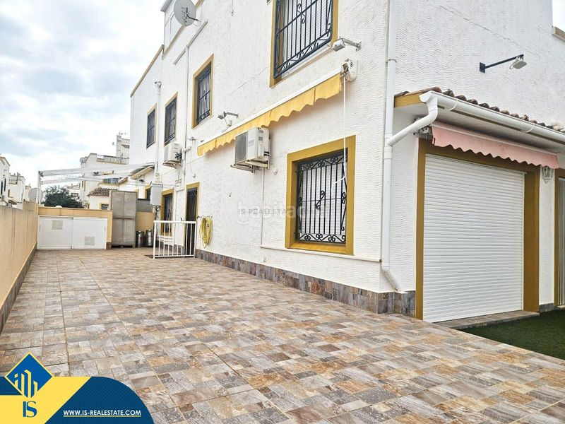 Foto 39cf49e0-3b5e-485b-a157-72185e7cb506. Casa amb aparcament piscina a La Florida Orihuela