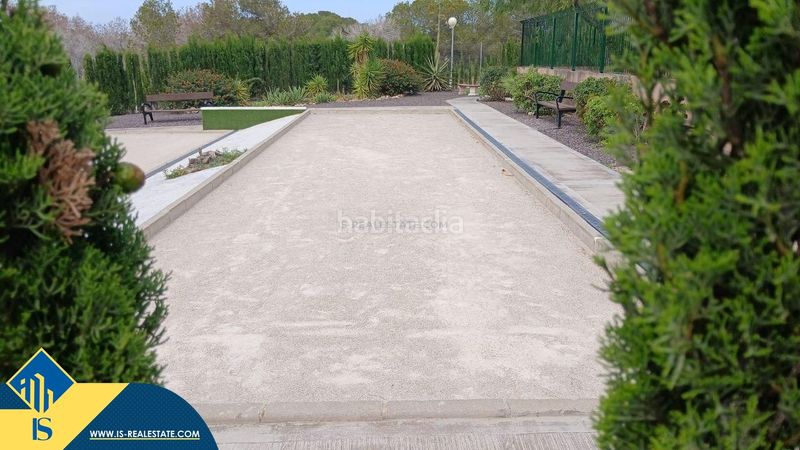 Foto a8a65372-d30f-4555-aea7-f89e36907126. Casa amb aparcament piscina a La Florida Orihuela