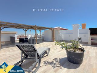 Penthouse in La Florida. Ático reformado con piscina comunitaria, en la provincia de alic