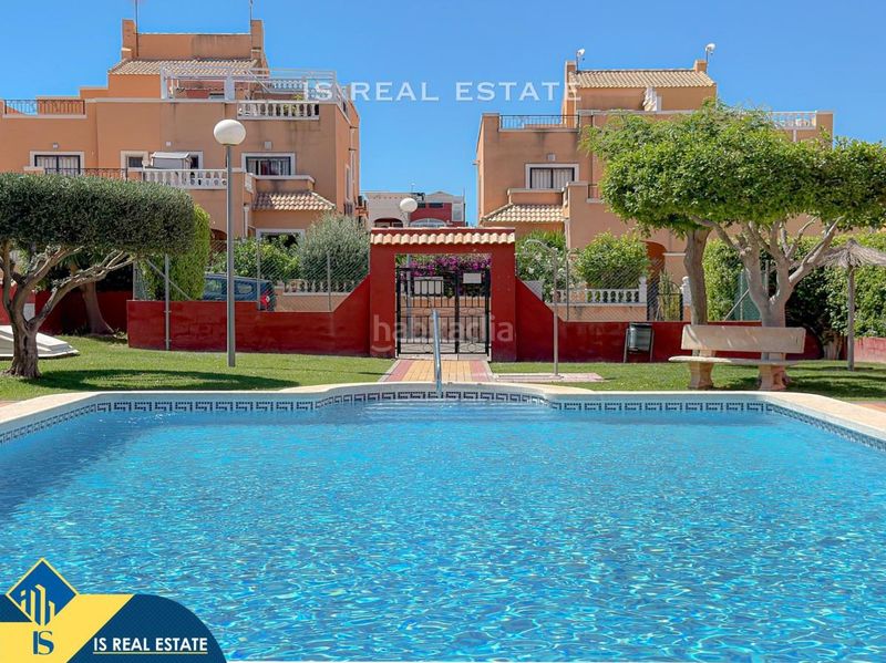 Foto 8671dd52-973d-43e8-b2cb-9270b8e5afda. Àtic amb calefacció aparcament piscina a La Florida Orihuela