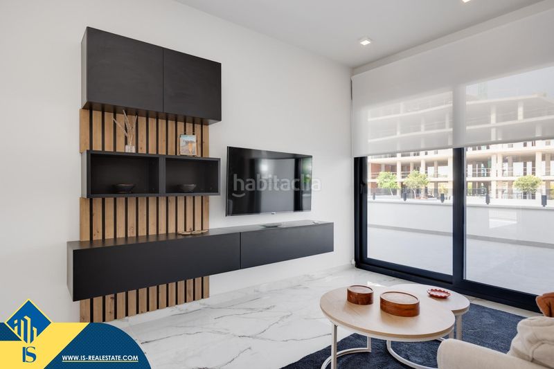 Foto 0b53cee3-61d5-43da-bb4c-4248e3c128b2. Ático  con piscina comunitaria, en la provincia de alicante, en la localidad . 2 habitaciones | 160 m en San Miguel de Salinas