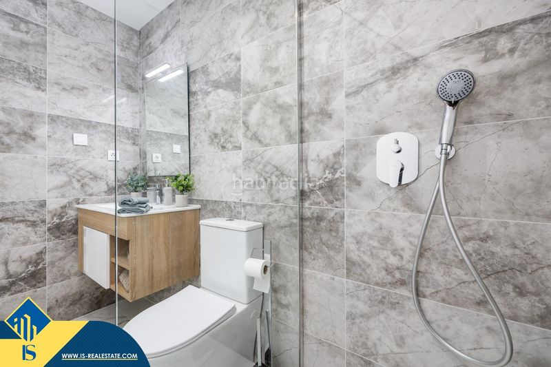 Foto 1837bf36-4cf6-402a-9f03-5a44c197b5c2. Ático  con piscina comunitaria, en la provincia de alicante, en la localidad . 2 habitaciones | 160 m en San Miguel de Salinas