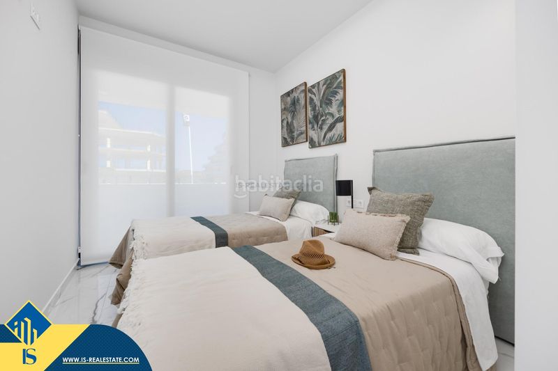 Foto d5d00192-cde7-42df-aeba-ed4857bea1a8. Ático  con piscina comunitaria, en la provincia de alicante, en la localidad . 2 habitaciones | 160 m en San Miguel de Salinas