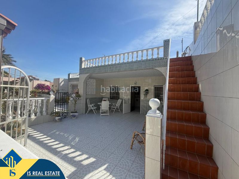 Foto 9a8e6380-c85f-4cd0-b90e-5afbd8d3c731. Casa amb calefacció aparcament a Zona Carrefour - Urbanizaciones Torrevieja