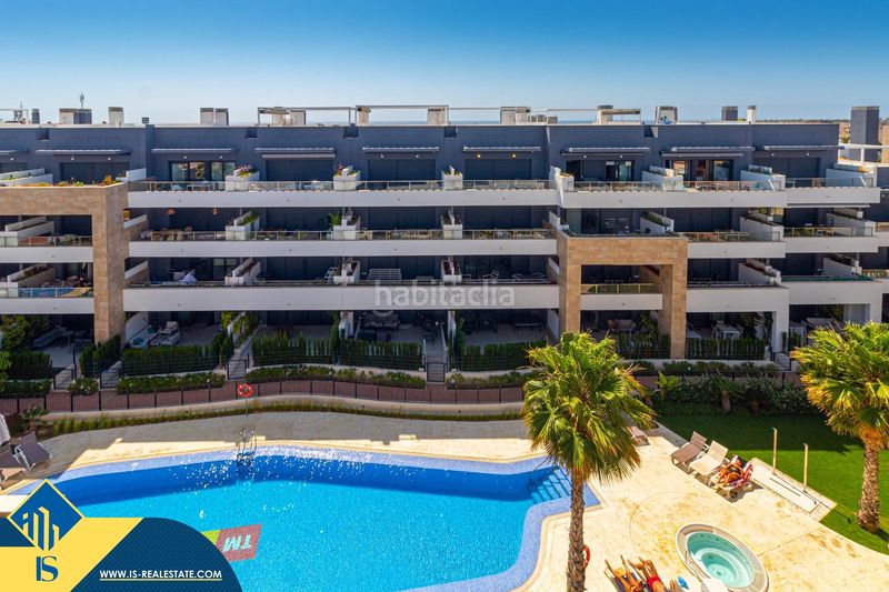 Foto a4b968d7-14be-4331-bf73-0ae60e808b5e. Àtic amb aparcament piscina a Playa Flamenca Orihuela