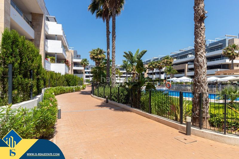 Foto babd9469-756c-430a-a91e-dd218ed244d3. Àtic amb aparcament piscina a Playa Flamenca Orihuela