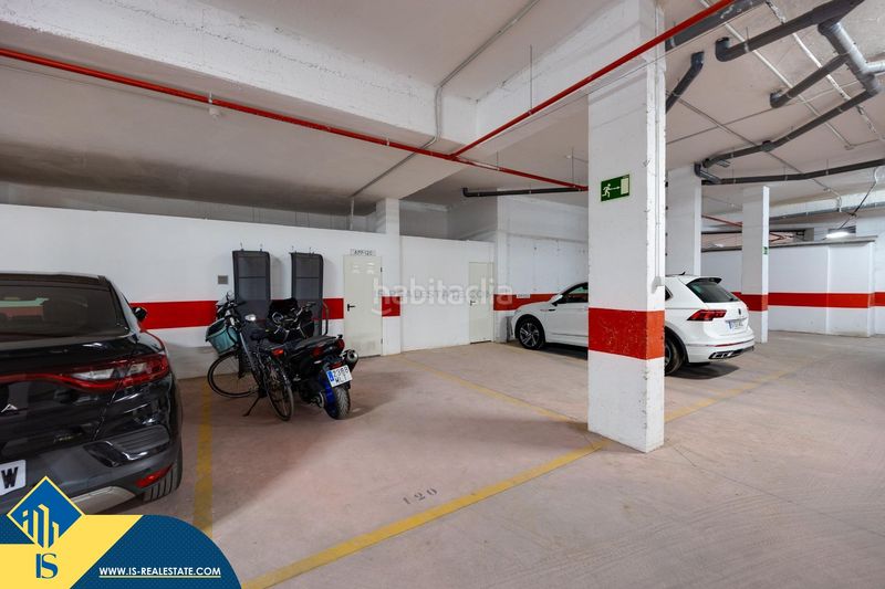 Foto c4209305-6b23-4582-afc3-f4f6c0df8e96. Pis amb aparcament piscina a Los Almendros Orihuela