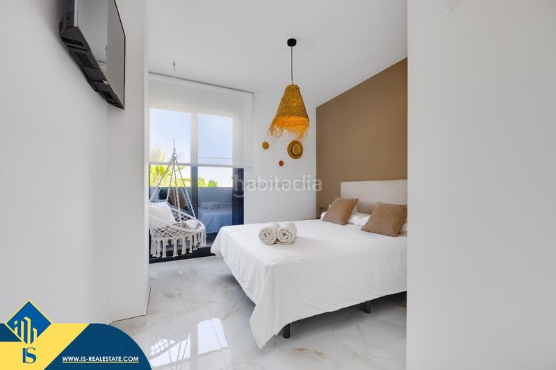 Foto ea0ce4c3-e5e4-4698-9675-191e2b34efe9. Pis amb aparcament piscina a Los Almendros Orihuela
