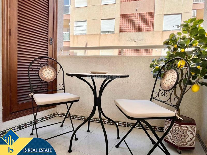 Foto cbb61df2-c692-40c6-81a1-21e0cf2e469a. Apartament amb calefacció a Zona Playa de los Locos Torrevieja