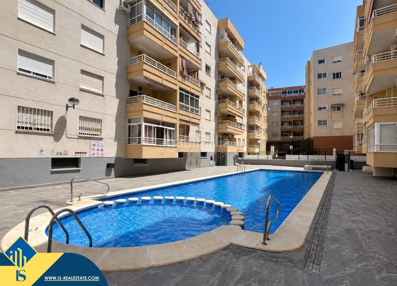 Foto 108e86b4-7167-4931-a5ce-705c1671d215. Àtic amb piscina a Antonio Machado Torrevieja