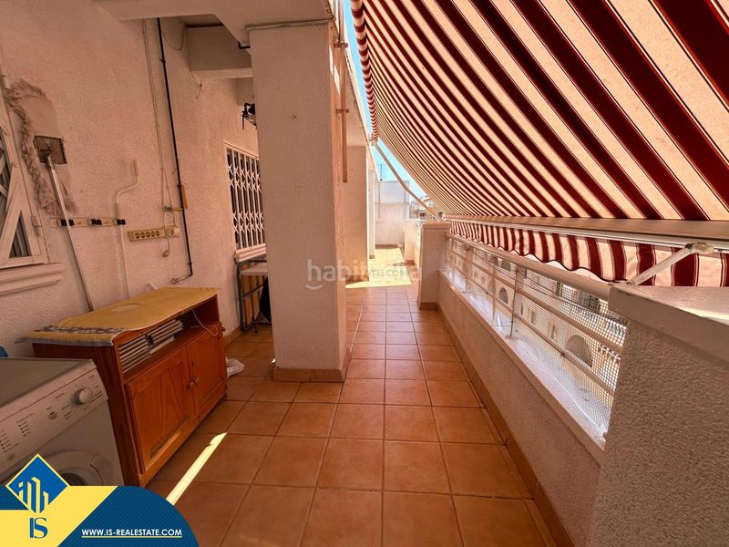 Foto c33644e7-8fda-4407-8874-faf4755082ad. Àtic amb piscina a Antonio Machado Torrevieja