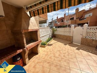 Haus in Aguas Nuevas. Casa con terraza, en la provincia de alicante, en la ciudad de t