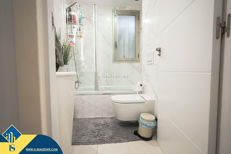 Foto a8711671-3c36-4555-8d06-e22816ad63dc. Casa amb aparcament a Aguas Nuevas Torrevieja