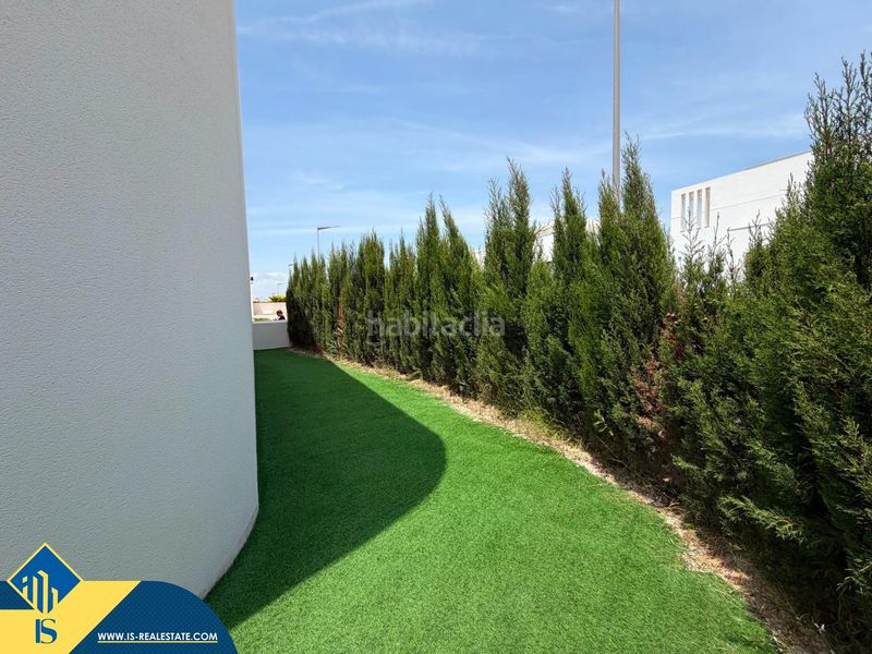 Foto 4a0e7c9b-39ce-4c22-9d6a-8cfb21db9a82. Pis amb aparcament piscina a Los Balcones-Los Altos Torrevieja