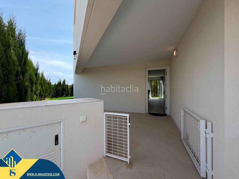 Foto cea65996-7729-4951-af94-4a2d39c9a8d9. Pis amb aparcament piscina a Los Balcones-Los Altos Torrevieja
