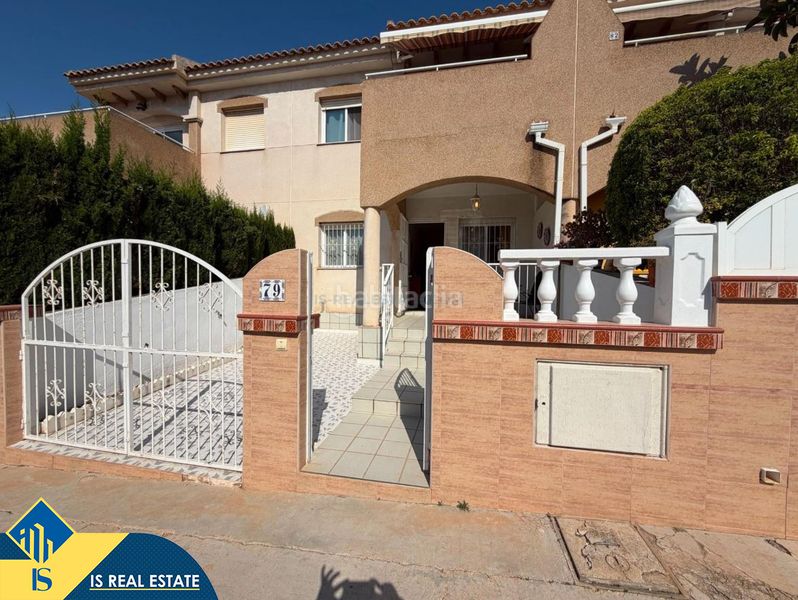 Foto 724cb0bf-da6b-4f8f-8f66-f1690f307ad3. Casa amb calefacció aparcament piscina a Aguas Nuevas Torrevieja