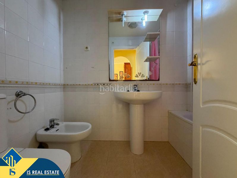 Foto c1c8514c-d409-4d76-92b5-8904dc564241. Casa amb calefacció aparcament piscina a Aguas Nuevas Torrevieja