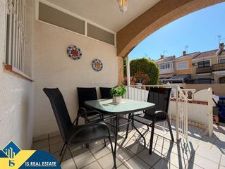 Casa en Aguas Nuevas. Bungalow con piscina compartida, en la provincia de alicante, en