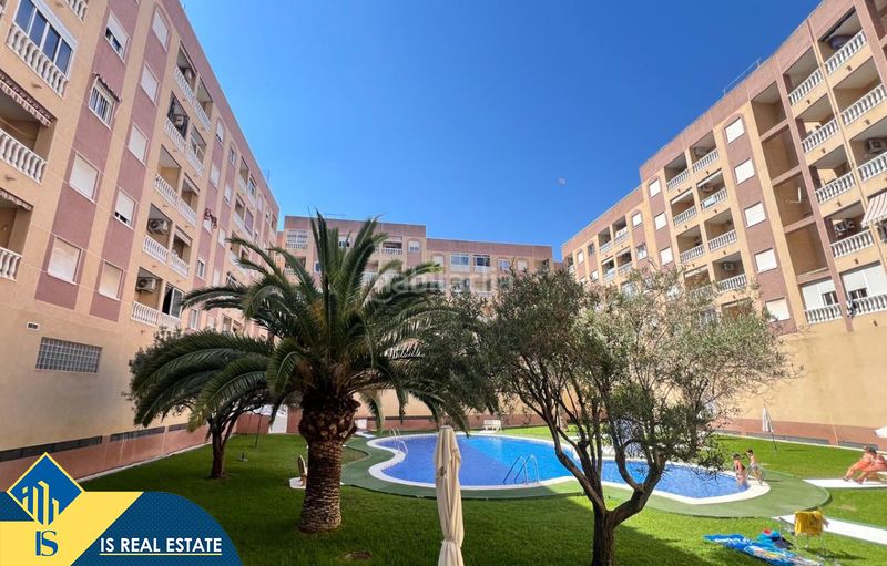 Foto 4437c9a1-cad1-45f0-8478-80d2ce5065ec. Apartament amb calefacció piscina a Parque de las Naciones Torrevieja