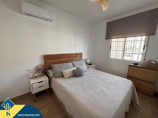 Casa a Antonio Machado. Bungalow reformado con piscina comunitaria, en la provincia de a