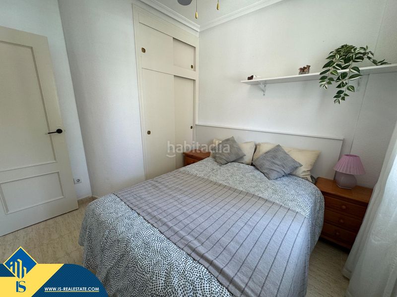 Foto eca7ba12-4533-4f42-88d4-86c68491ce86. Casa amb piscina a Antonio Machado Torrevieja