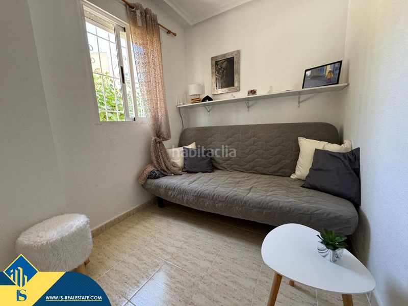 Foto efd62668-65d8-49e6-903c-653a49206349. Casa amb piscina a Antonio Machado Torrevieja