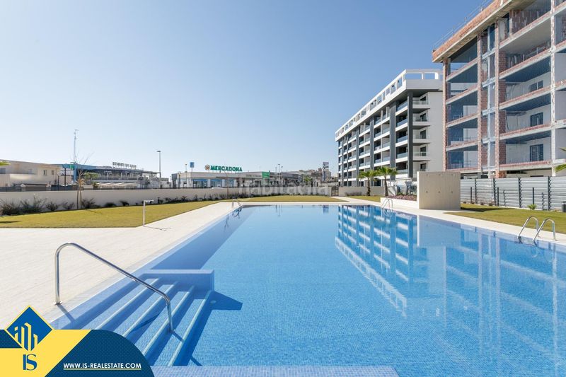 Foto e09db06e-5fc2-4692-a2ac-136e931514eb. Àtic amb piscina a Torreblanca Torrevieja