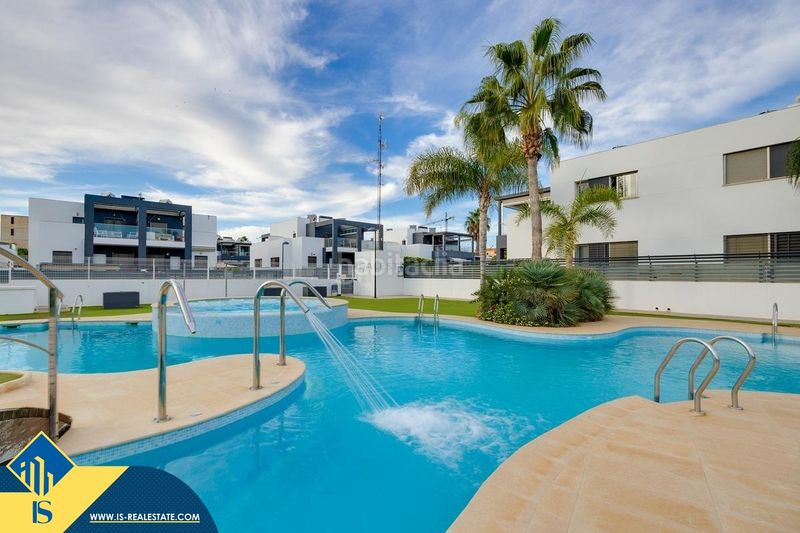 Foto 42130dd9-6ffb-40db-992a-d6e46c39a4ea. Casa amb aparcament piscina a Aguas Nuevas Torrevieja