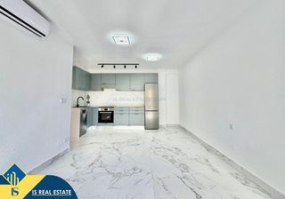 Apartament a La Veleta. Apartamento reformado con terraza, en la provincia de alicante,