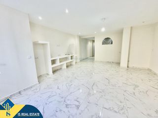 Apartament a El Molino. Apartamento reformado con terraza, en la provincia de alicante,