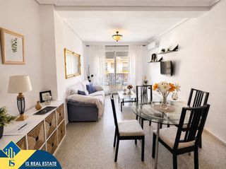 Apartament a San Miguel de Salinas. Apartamento con piscina comunitaria, en la provincia de alicante
