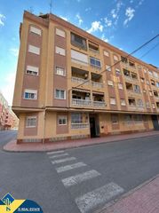 Apartament a Parque de las Naciones. Apartamento con piscina comunitaria en la provincia de alicante,
