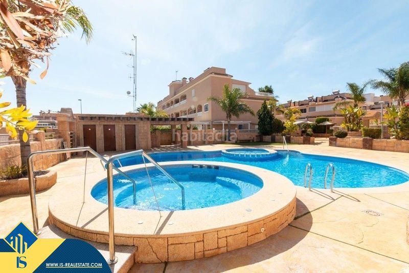 Foto caacdc60-6a91-4a64-974c-b5f3e0552669. Pis amb aparcament piscina a La Zenia Orihuela