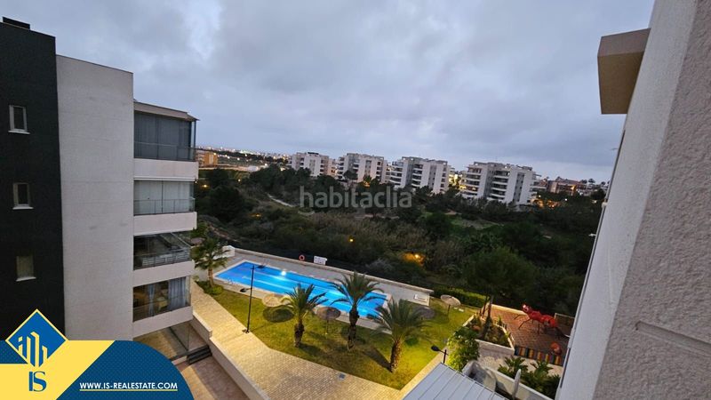 Foto 1427cd8a-2a7d-4e5f-9936-24b168f11162. Àtic amb aparcament piscina a La Zenia Orihuela