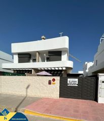 Haus in Montesinos (Los). Casa con terraza en la provincia de alicante, en la localidad de