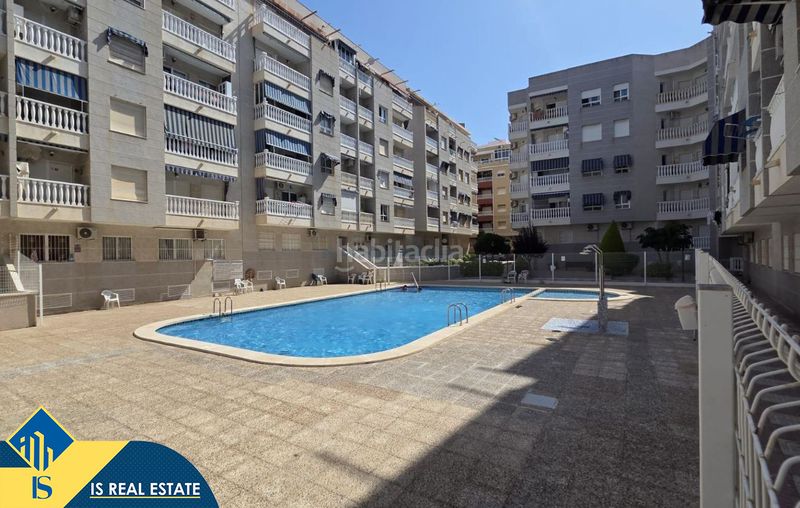 Foto ce81dcde-5b21-42a4-a8f0-3589e153bc86. Estudi amb calefacció piscina a Antonio Machado Torrevieja