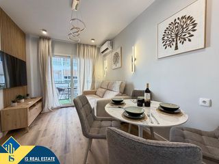 Studiowohnung in Avenida Habaneras - Curva de Palangre. Estudio reformado con terraza, en la provincia de alicante, en l