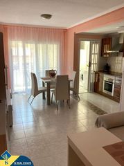 Apartament a Parque Acuático - Sector 25. Apartamento con piscina comunitaria, en la provincia de alicante
