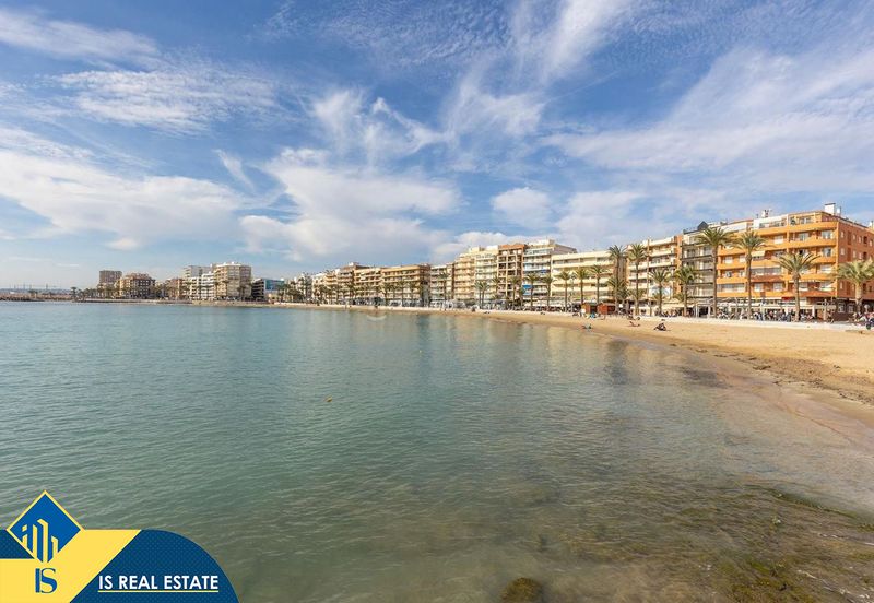 Foto ebf6bfcd-8eb7-44d1-a538-68b9537ccd46. Àtic amb calefacció aparcament piscina a Las Piscinas Naturales Torrevieja