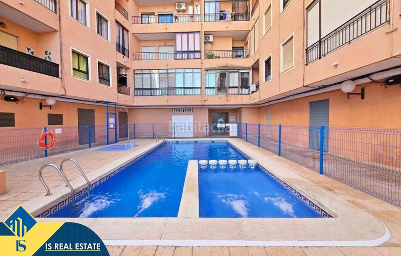 Foto ff417eb2-2e12-4f24-9fd5-cb0c752c8570. Estudi amb calefacció aparcament piscina a Antonio Machado Torrevieja