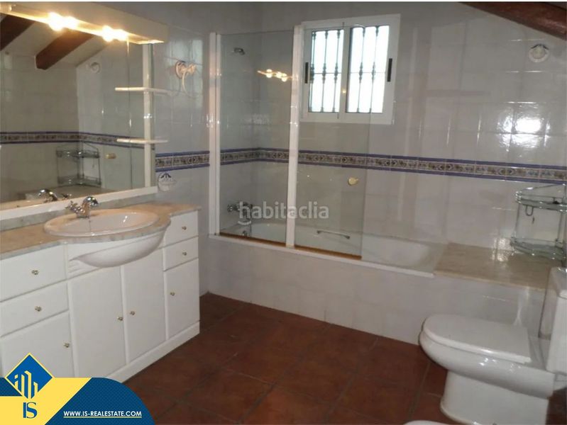 Foto c33cbd97-f9ed-4dee-93ba-36e397d72127. Xalet amb aparcament a Redován