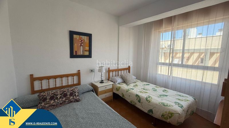 Foto 0ddbf044-bdf5-4c34-ae35-c094eed7ae97. Àtic a Zona Playa de los Locos Torrevieja