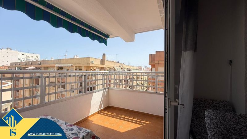 Foto 0f9b2910-da65-49b1-8950-d54c4e1a13a1. Àtic a Zona Playa de los Locos Torrevieja
