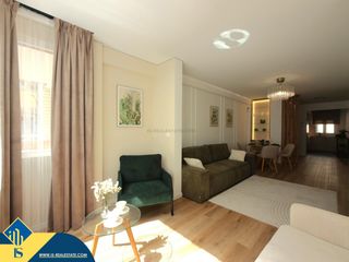 Pis a Zona Playa del Cura. Apartamento reformado con terraza, en la provincia de alicante,