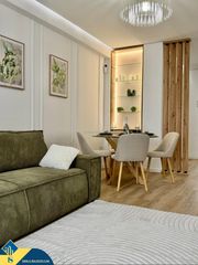 Etagenwohnung in Zona Playa del Cura. Apartamento reformado con terraza, en la provincia de alicante,