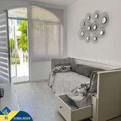 Haus in Los Balcones-Los Altos. Bungalow reformado con piscina comunitaria, en la provincia de a