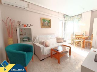 Apartament a Nueva Torrevieja. Apartamento con piscina comunitaria, en la provincia de alicante