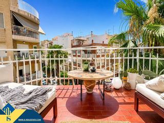 Pis a Centro - Muelle Pesquero. Apartamento con terraza, en la provincia de alicante, en la ciud